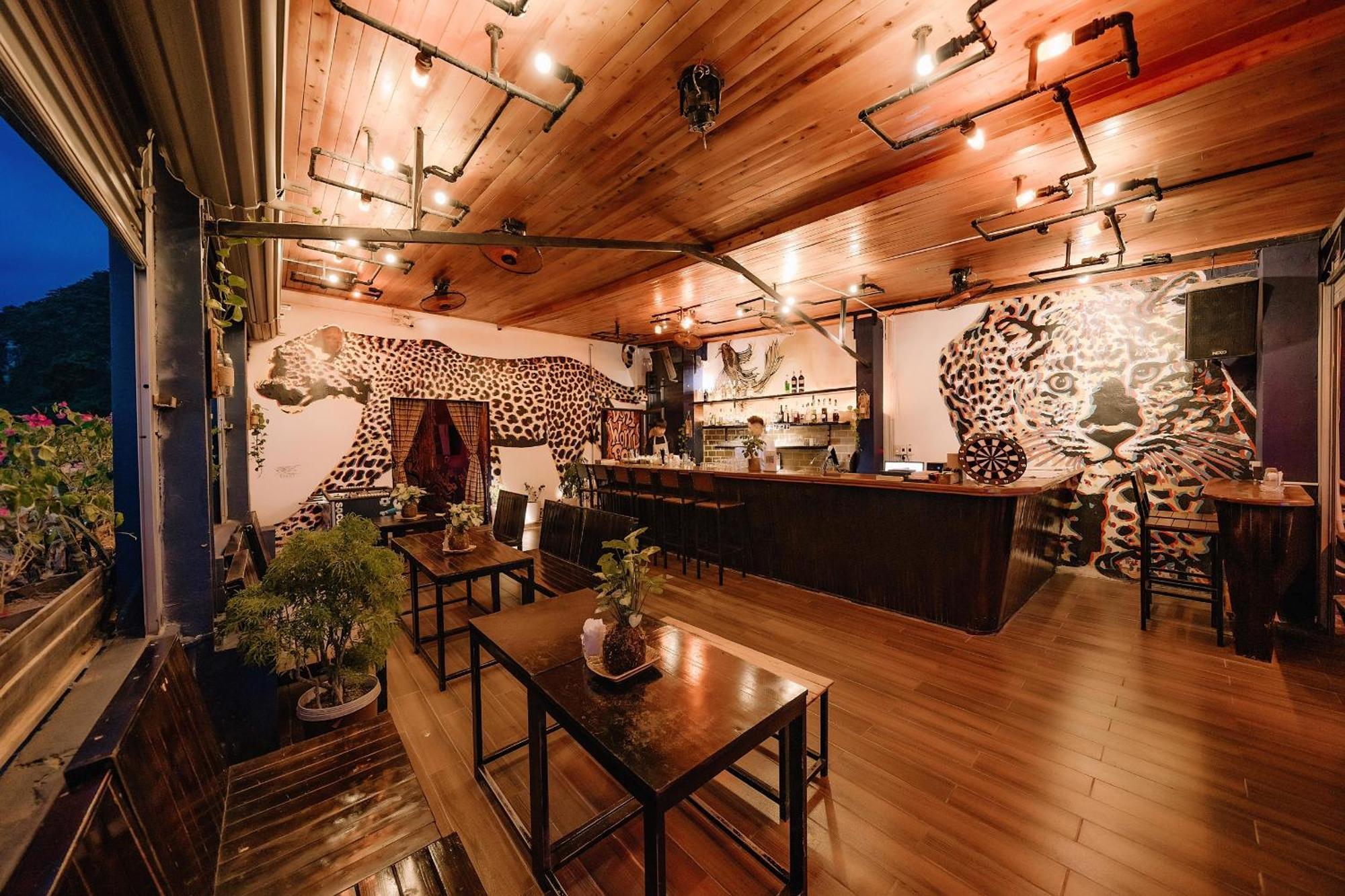 Catba Pod Hostel - Restaurant And Rooftop Bar Dong Khe Sau Exterior photo