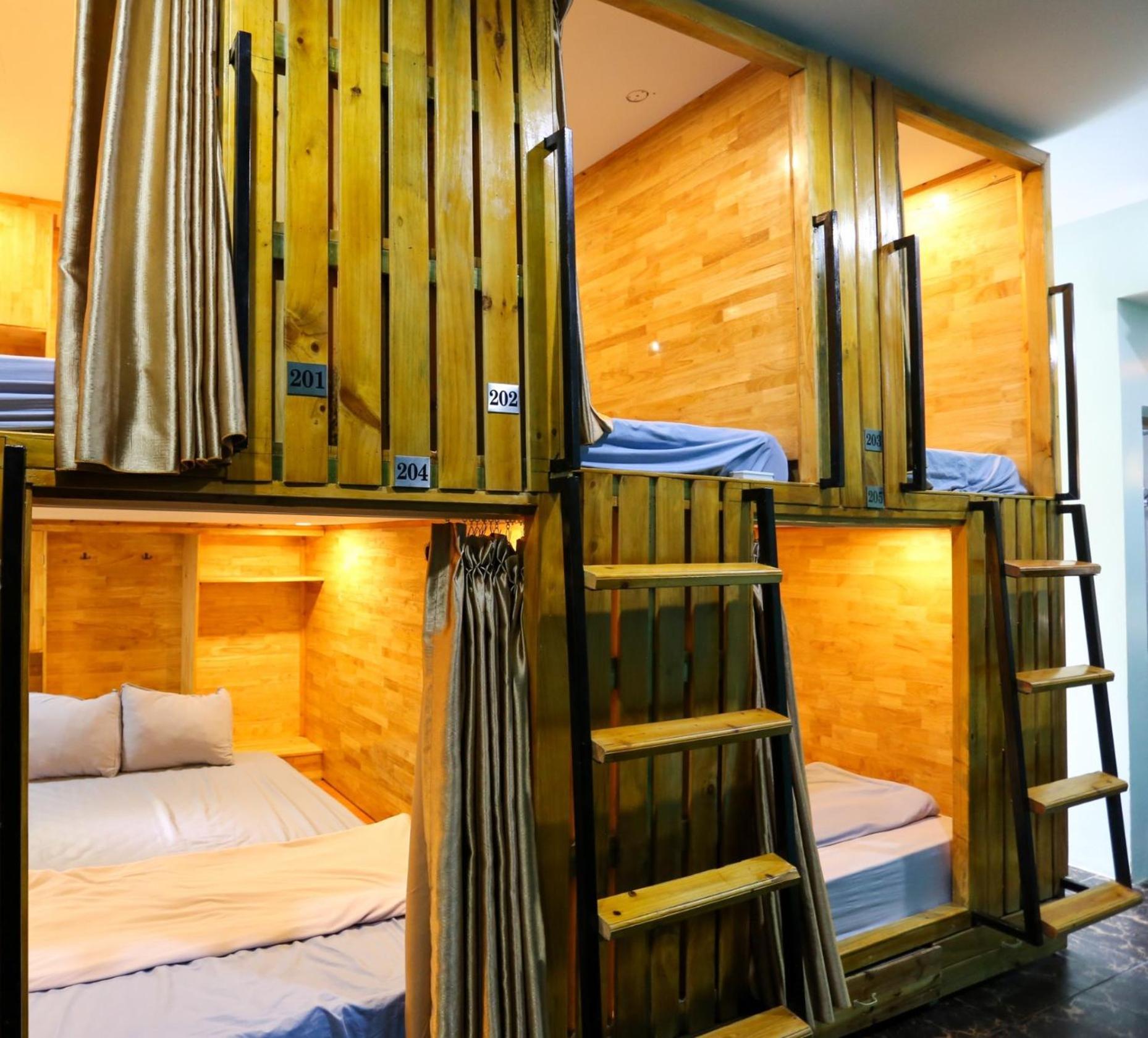 Catba Pod Hostel - Restaurant And Rooftop Bar Dong Khe Sau Exterior photo