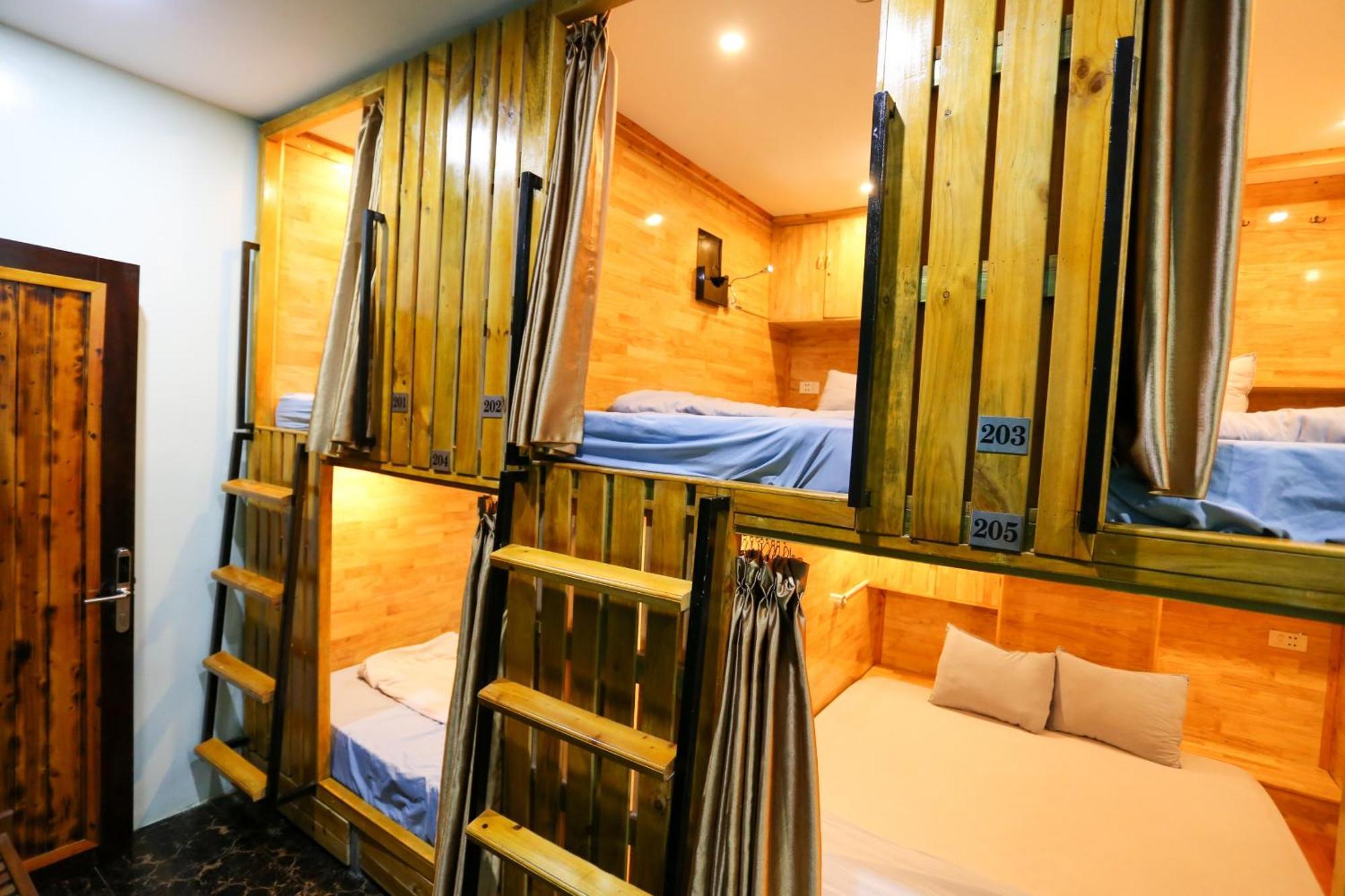 Catba Pod Hostel - Restaurant And Rooftop Bar Dong Khe Sau Exterior photo