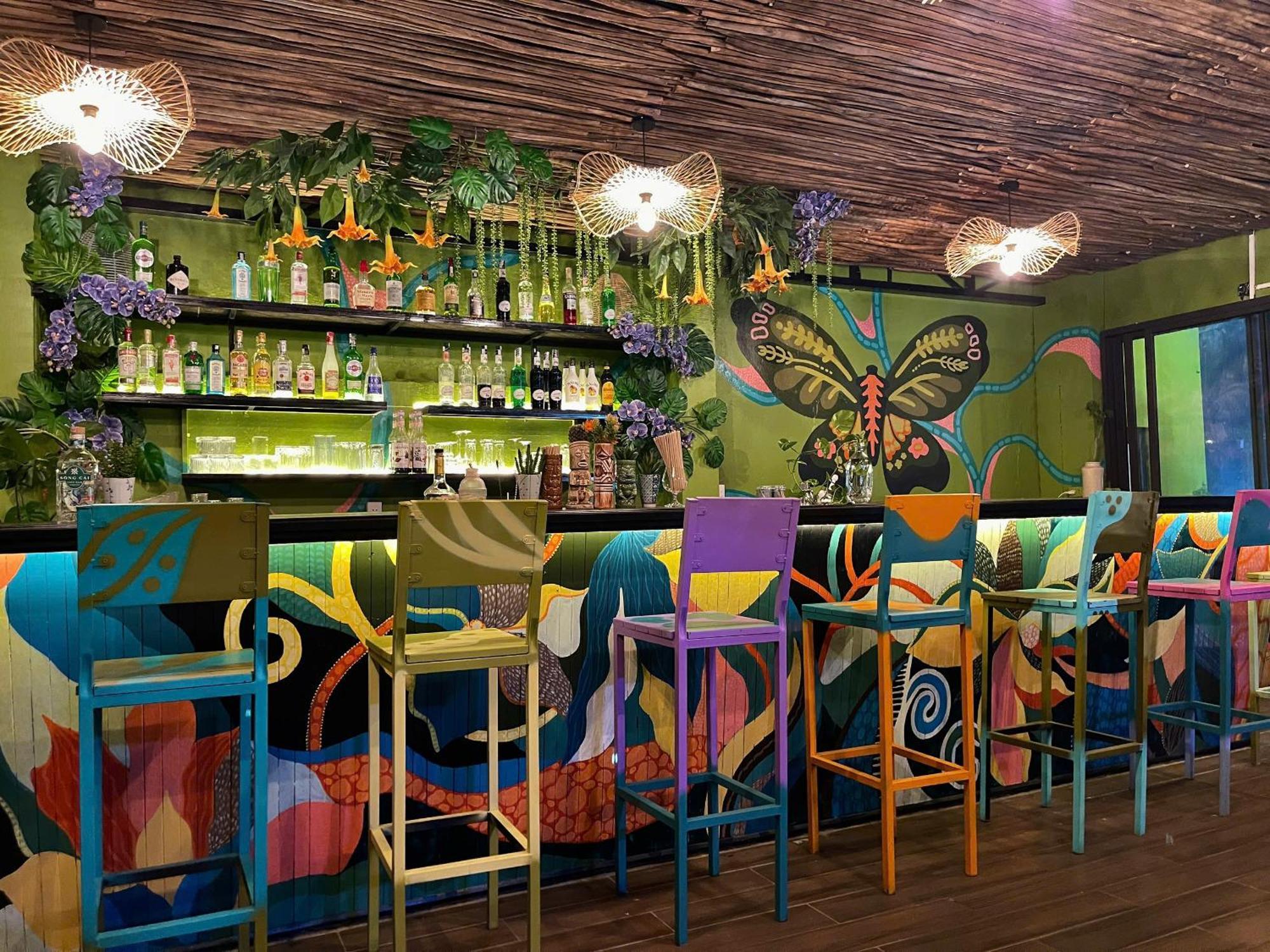 Catba Pod Hostel - Restaurant And Rooftop Bar Dong Khe Sau Exterior photo
